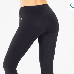 Fabletics leggings size med and 1 top size s/m